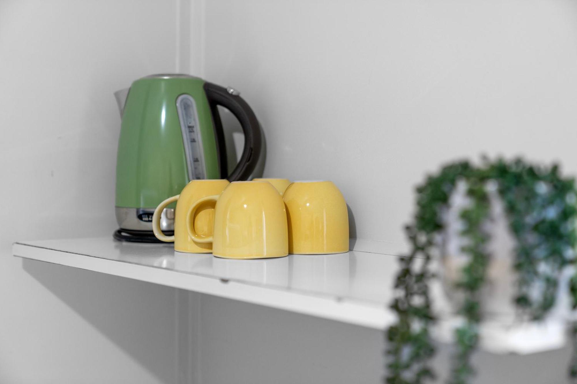 Tasman Holiday Parks Піктон Екстер'єр фото A kettle