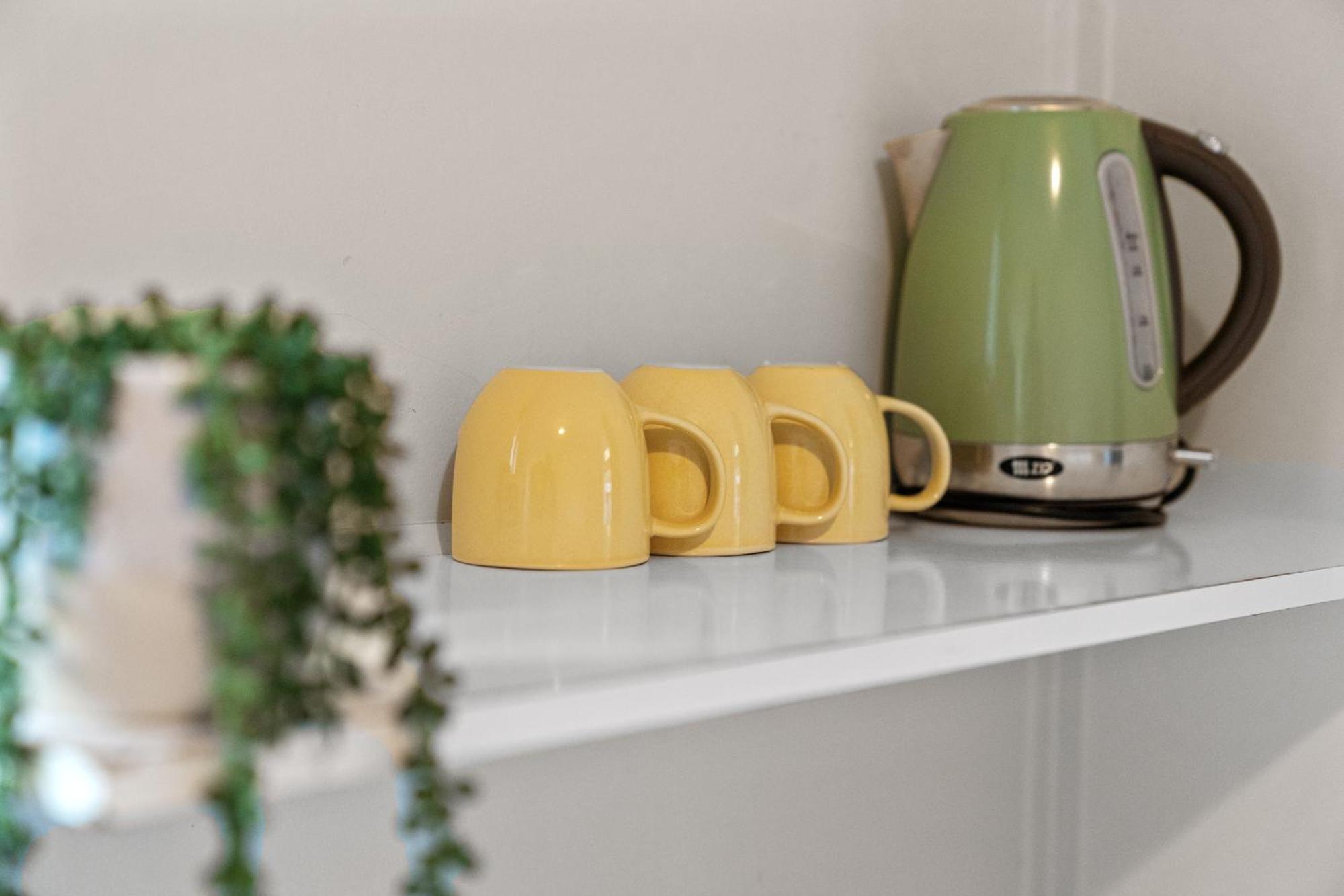 Tasman Holiday Parks Піктон Екстер'єр фото A kettle