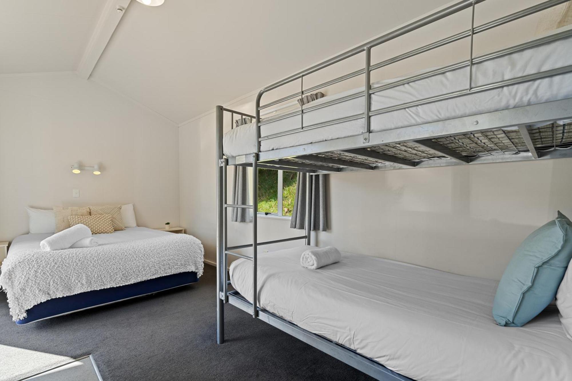 Tasman Holiday Parks Піктон Екстер'єр фото A bunk bed