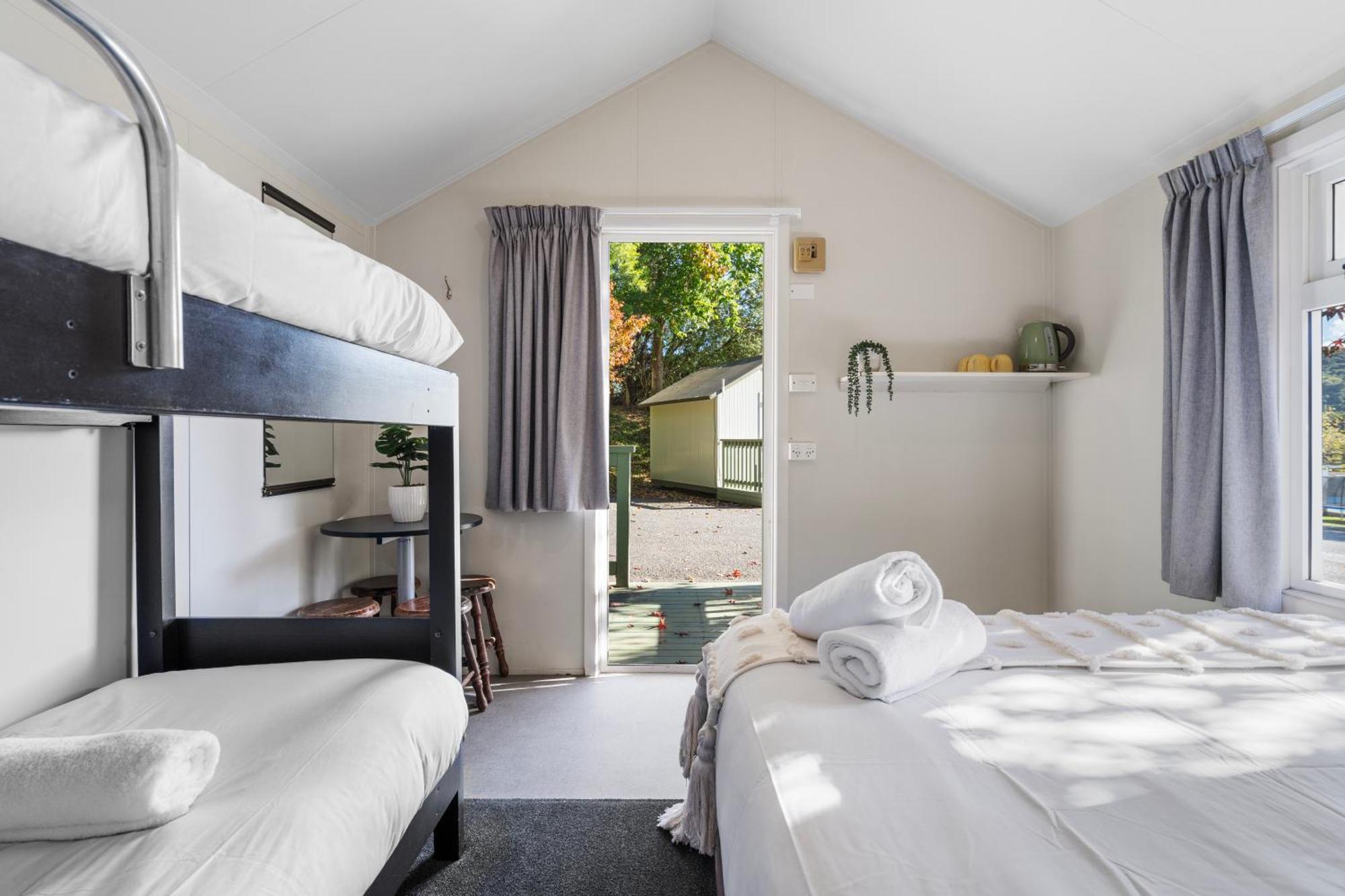 Tasman Holiday Parks Піктон Екстер'єр фото A room at the motel