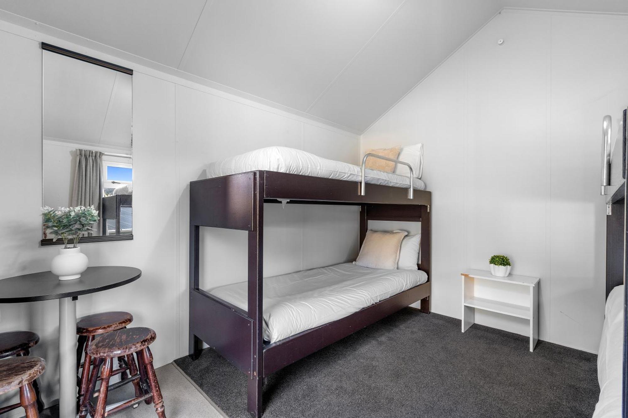 Tasman Holiday Parks Піктон Екстер'єр фото A bunk bed