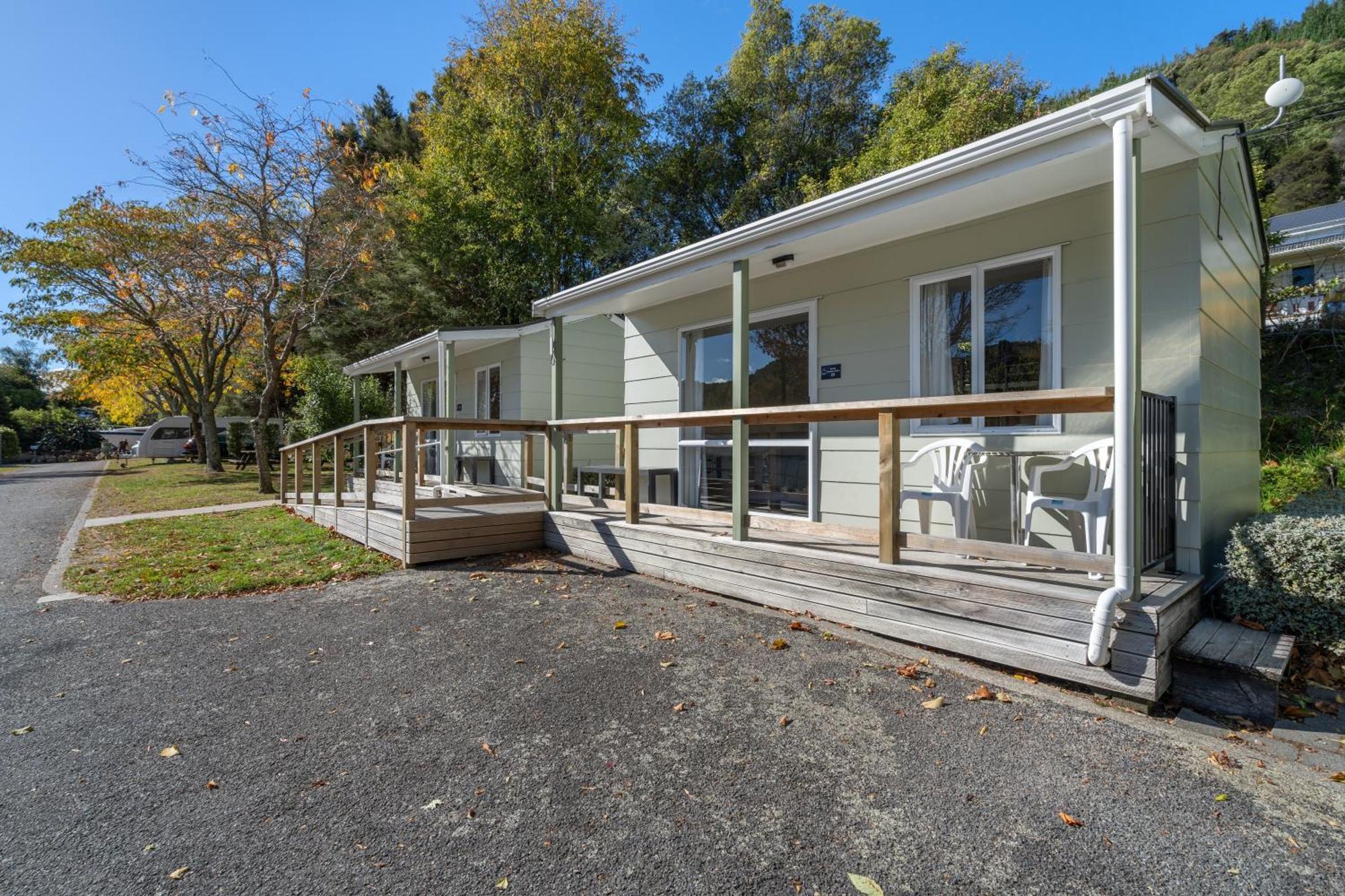 Tasman Holiday Parks Піктон Екстер'єр фото Motels in New Zealand