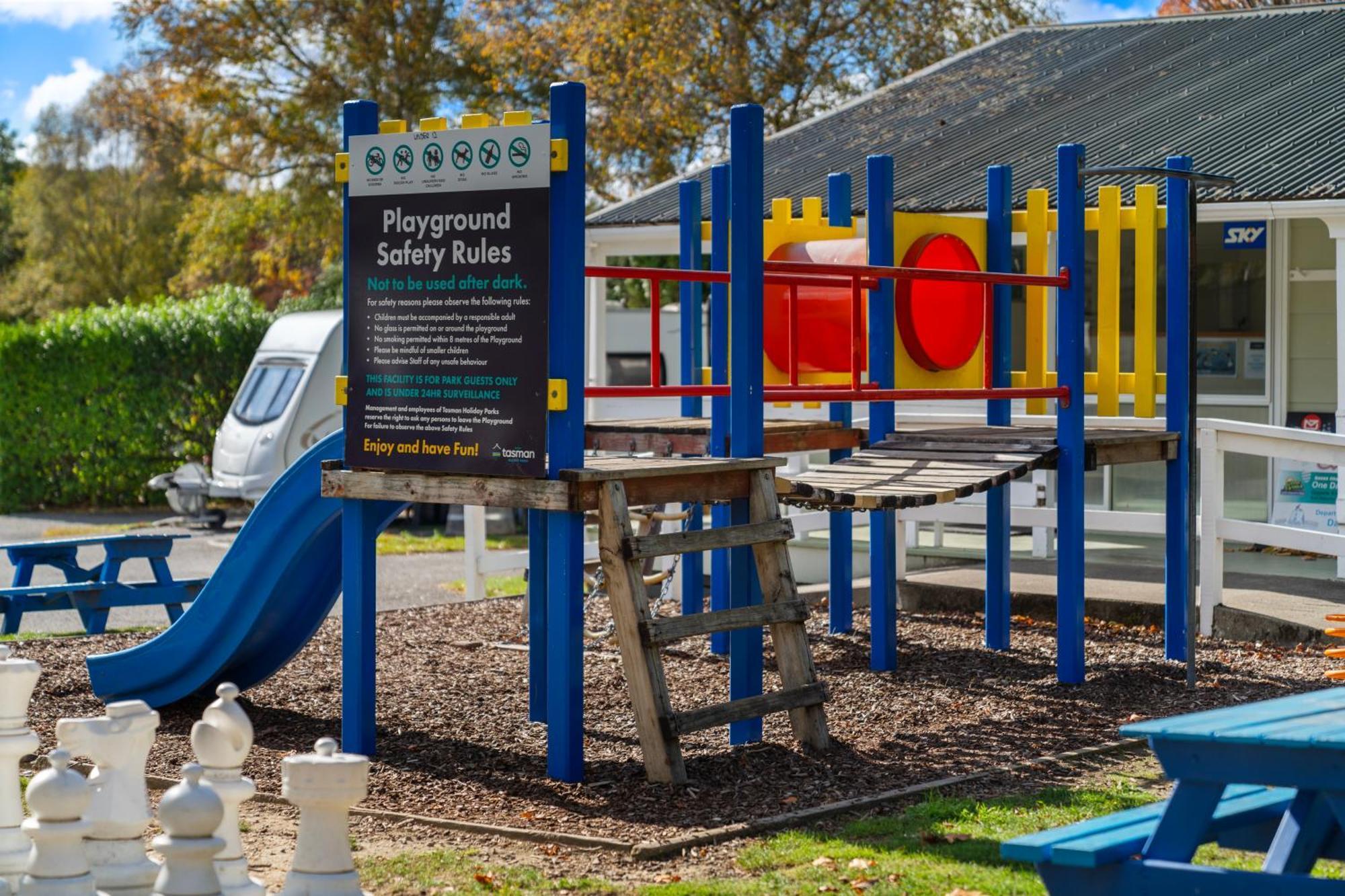 Tasman Holiday Parks Піктон Екстер'єр фото Playground at the visitor centre