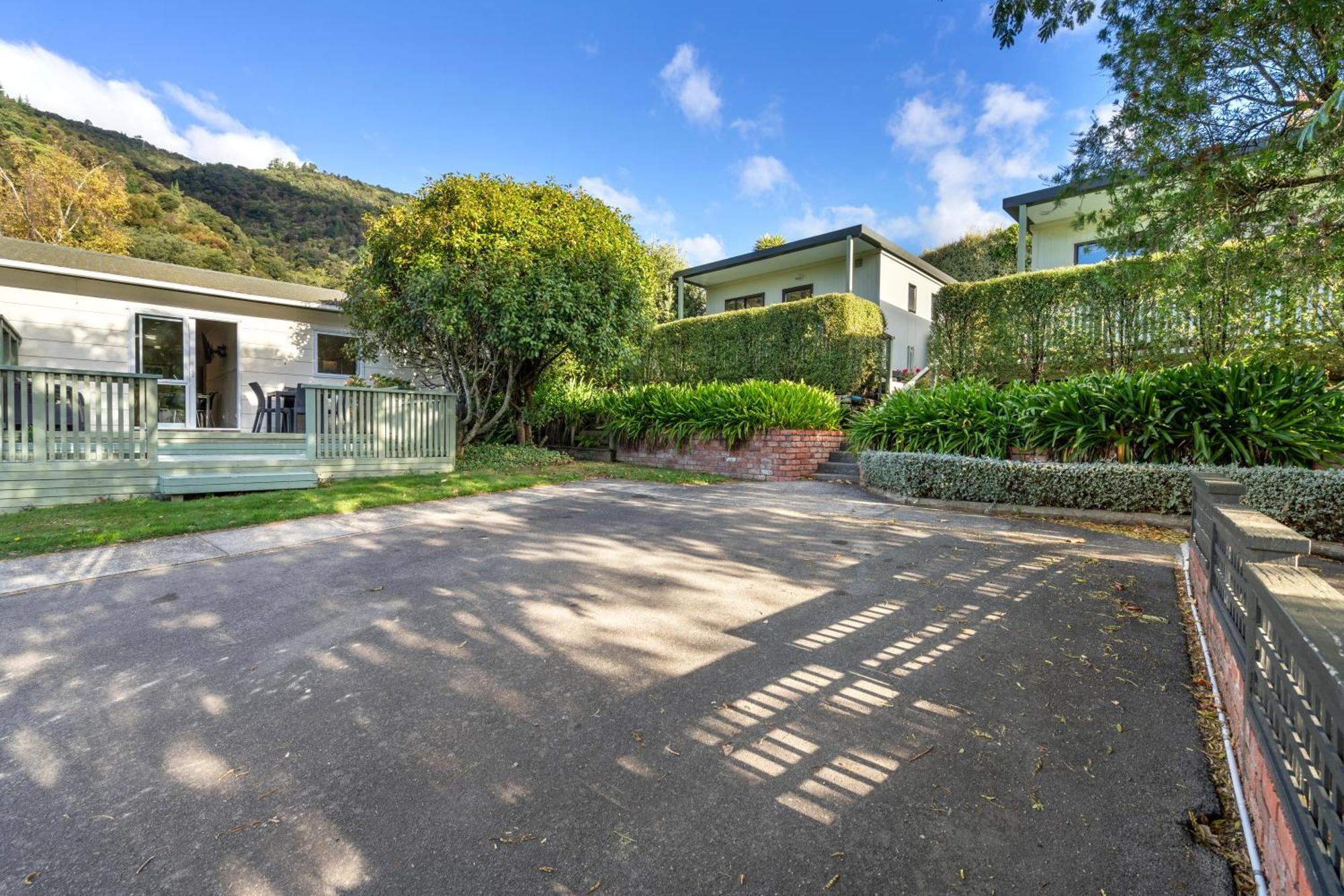 Tasman Holiday Parks Піктон Екстер'єр фото The entrance to the house